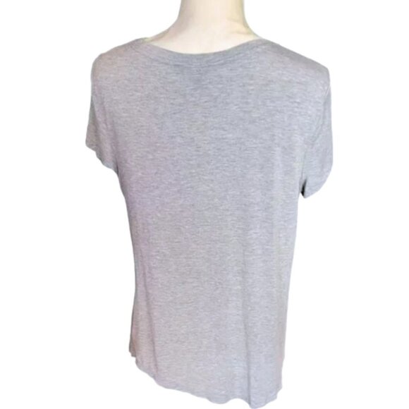 Simply Vera Gray Short Sleeve Embroidered Casual Top in Size Medium - Picture 2 of 5